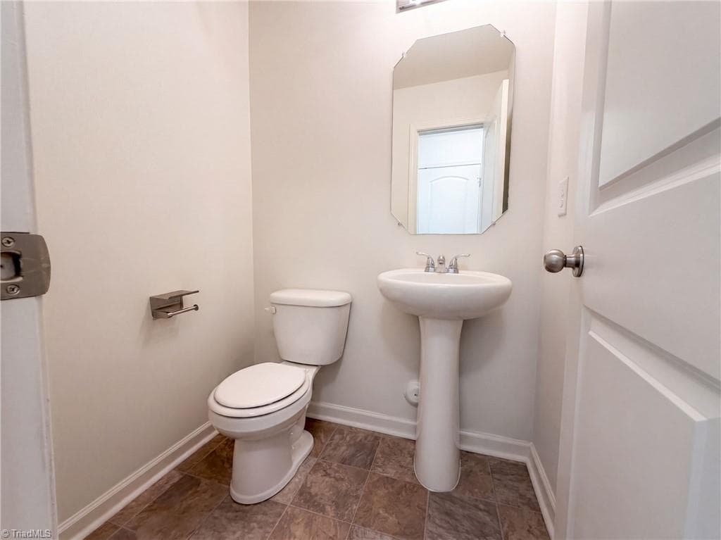 Stick/Site Built at 411 Sandybrooke Drive, High Point NC 27265, photo 18 of 21