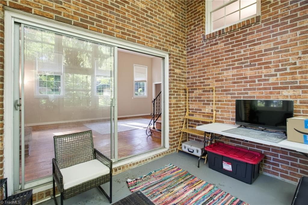 Stick/Site Built at 5675 Sweetbriar Road, Pfafftown NC 27040, photo 10 of 30
