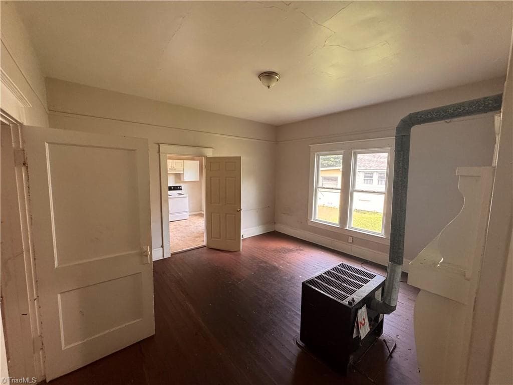 Stick/Site Built at 1118 Campbell Street, High Point NC 27262, photo 3 of 7