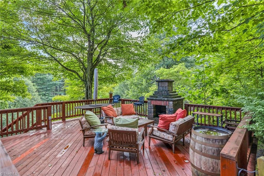 Stick/Site Built at 219 Ravenwood Drive, West Jefferson NC 28694, photo 38 of 46