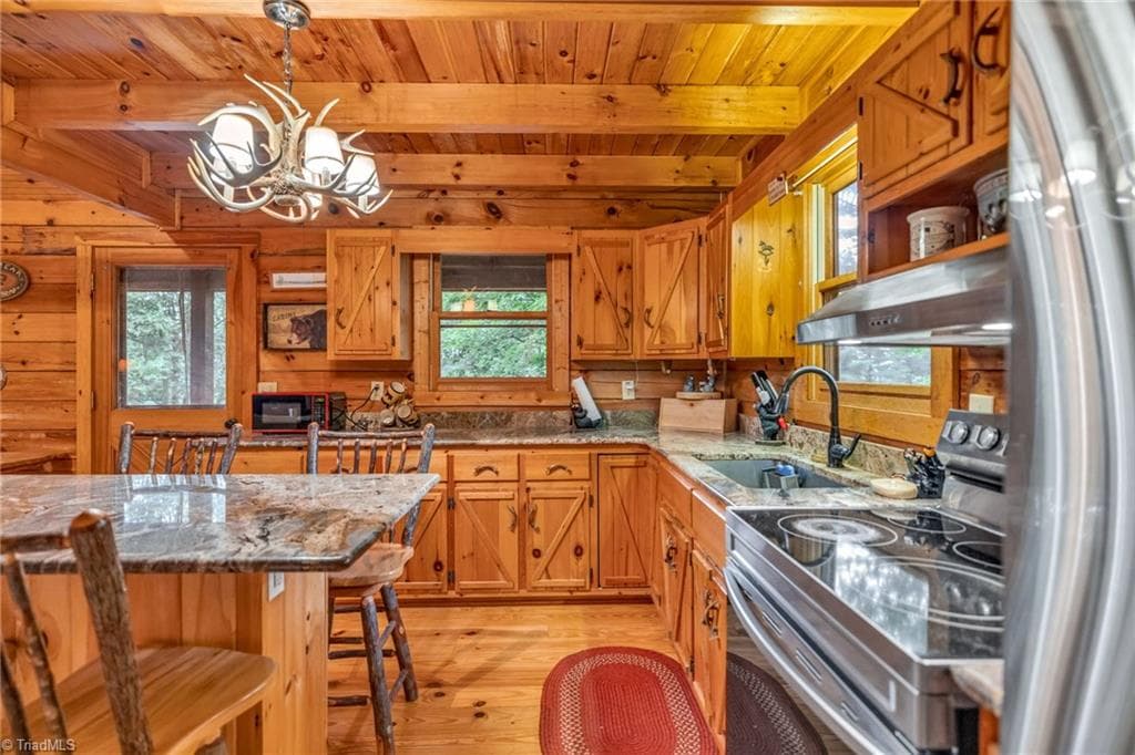 Stick/Site Built at 219 Ravenwood Drive, West Jefferson NC 28694, photo 14 of 46