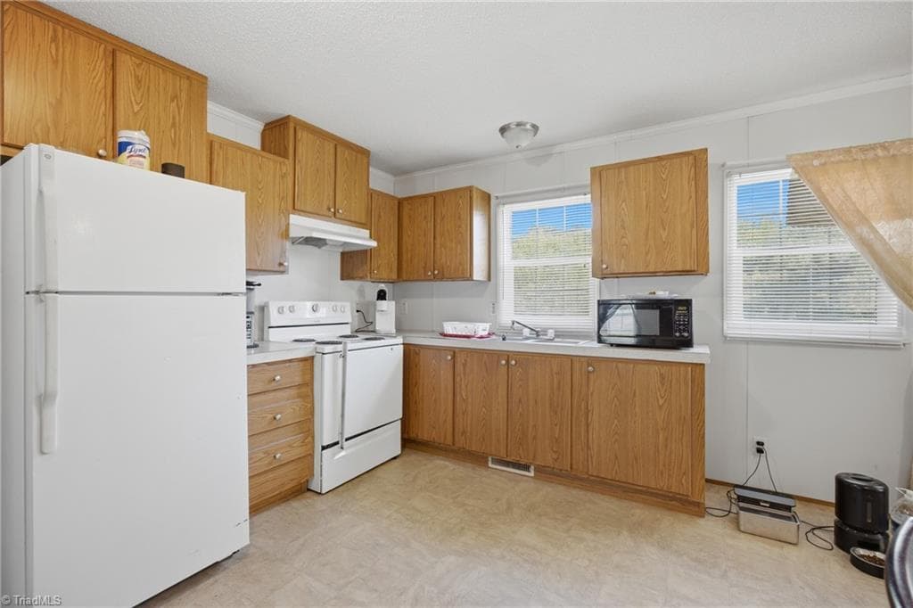Modular at 813 Young Street, Thomasville NC 27360, Thomasville, photo 9 of 43