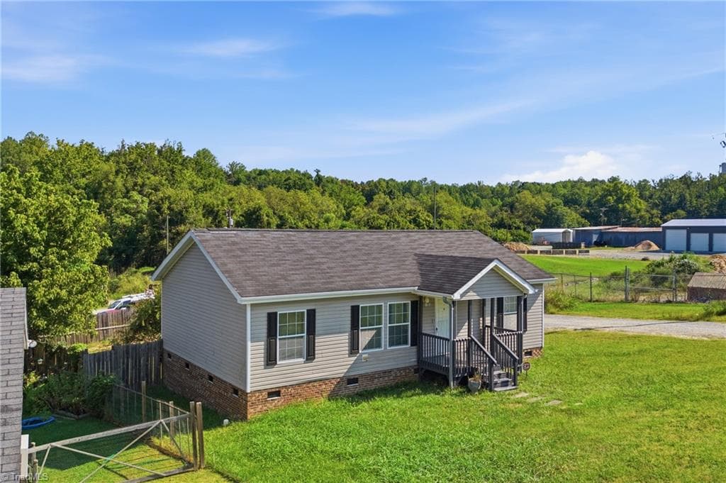 Modular at 813 Young Street, Thomasville NC 27360, Thomasville, photo 35 of 43
