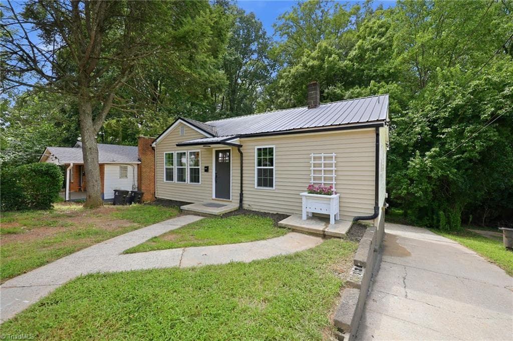1304 Thurmond Street, Winston-Salem NC 27105