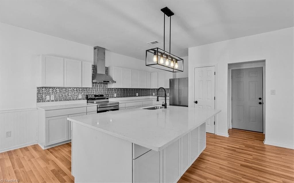 Stick/Site Built at 884 Jennifer Lane, High Point NC 27265, photo 15 of 50