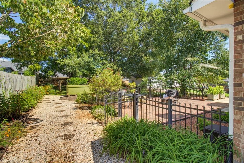 Stick/Site Built at 4061 Arden Street, Clemmons NC 27012, photo 36 of 41