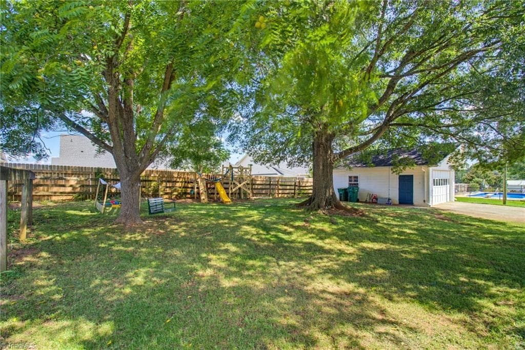 Stick/Site Built at 4061 Arden Street, Clemmons NC 27012, photo 39 of 41