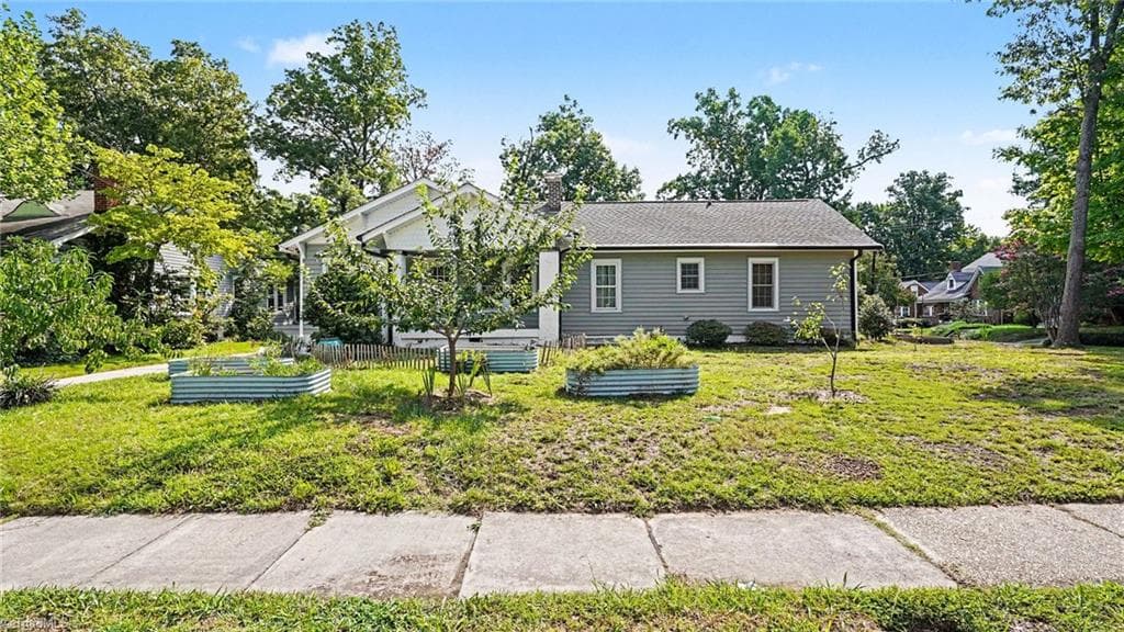 Stick/Site Built at 411 S Elam Avenue, Greensboro NC 27403, photo 29 of 31