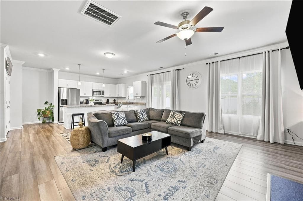 Stick/Site Built at 653 Cam Circle, High Point NC 27265, photo 13 of 38
