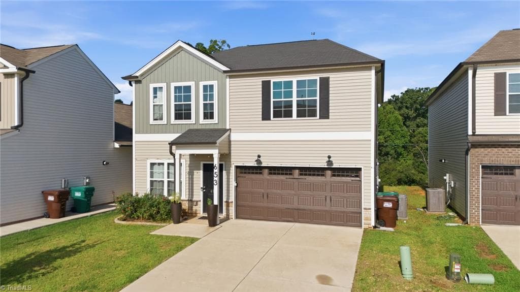 Stick/Site Built at 653 Cam Circle, High Point NC 27265, photo 5 of 38