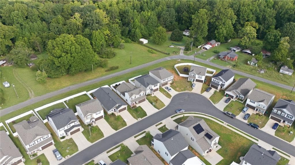 Stick/Site Built at 653 Cam Circle, High Point NC 27265, photo 21 of 38
