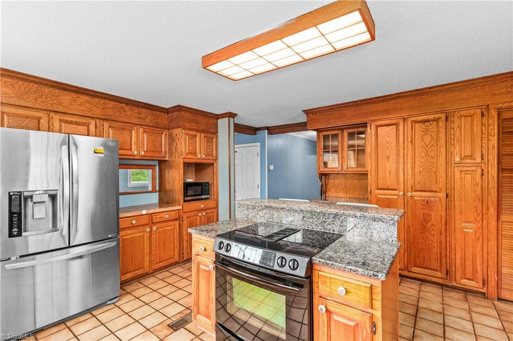 Stick/Site Built at 2018 East Road, Walnut Cove NC 27052, Walnut Cove, photo 9 of 48