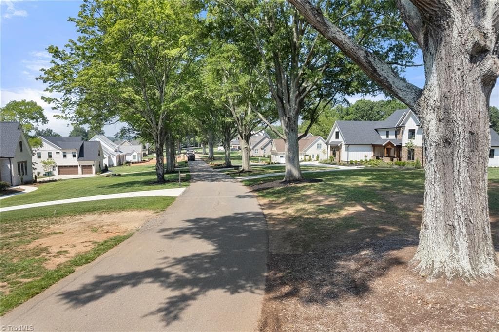 Single Family Residence at 3925 Valley View Circle, Clemmons NC 27012, photo 7 of 9