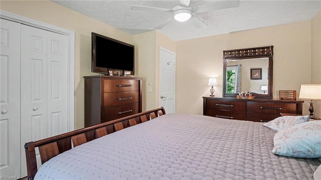 Stick/Site Built at 162 Oak Ridge Place, Mount Airy NC 27030, photo 13 of 27
