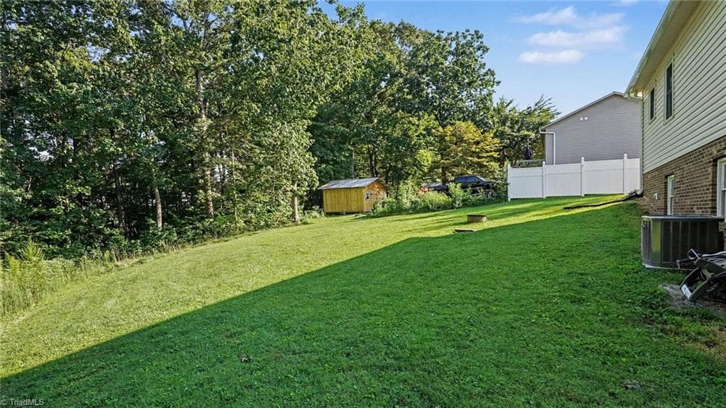 Stick/Site Built at 162 Oak Ridge Place, Mount Airy NC 27030, photo 25 of 27