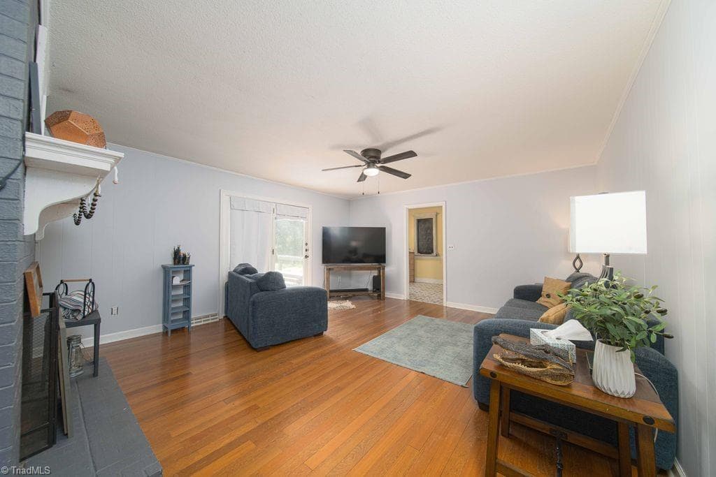 Stick/Site Built at 5912 Puritan Lane, Winston-Salem NC 27103, photo 6 of 26