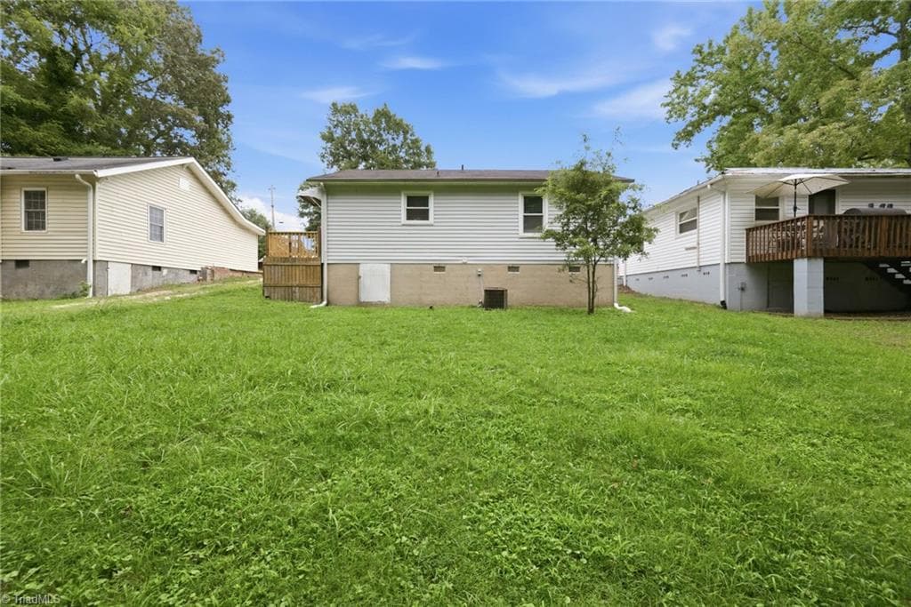 Stick/Site Built at 323 Avery Avenue, High Point NC 27265, photo 12 of 13