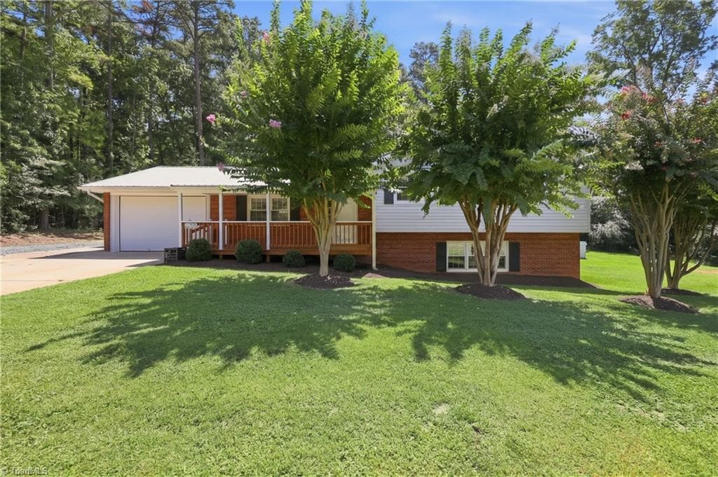 Stick/Site Built at 484 Newbern Avenue, Asheboro NC 27205, photo 6 of 50