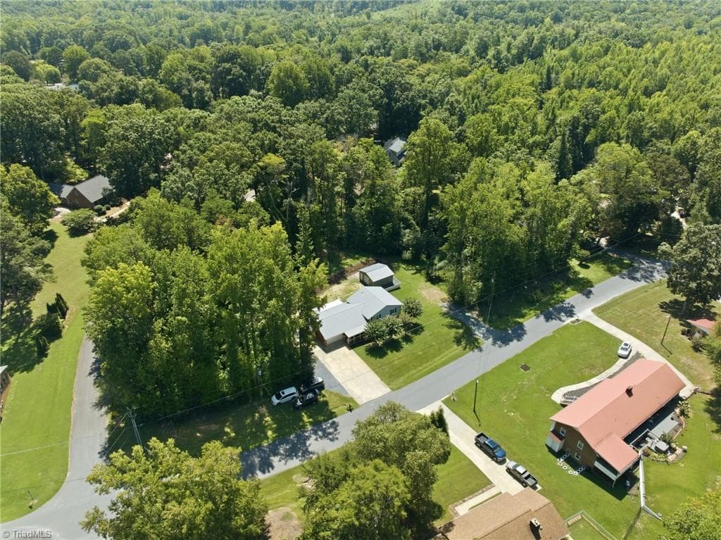 Stick/Site Built at 484 Newbern Avenue, Asheboro NC 27205, photo 5 of 50