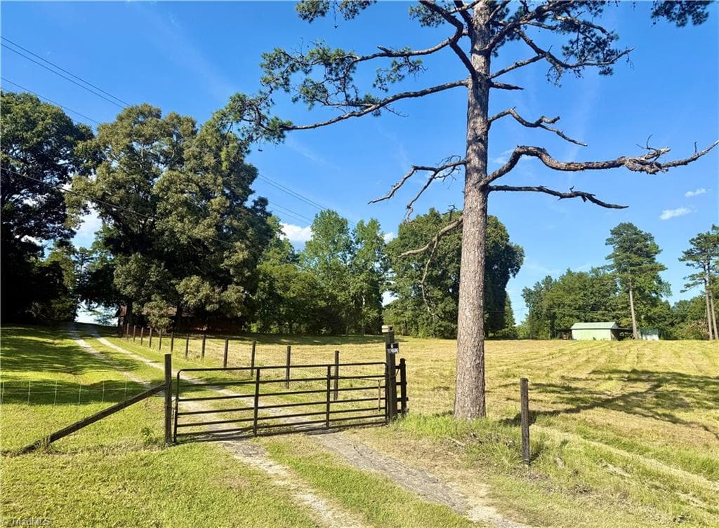 Stick/Site Built at 6494 W US Highway 64, Lexington NC 27295, photo 17 of 34