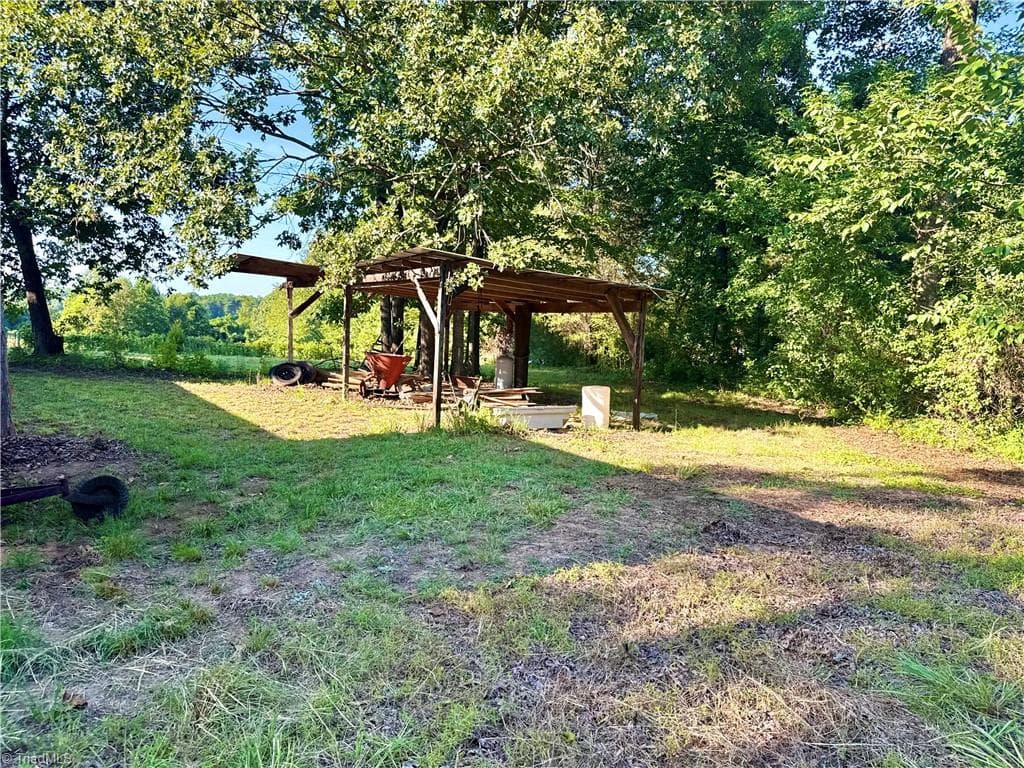 Stick/Site Built at 6494 W US Highway 64, Lexington NC 27295, photo 25 of 34