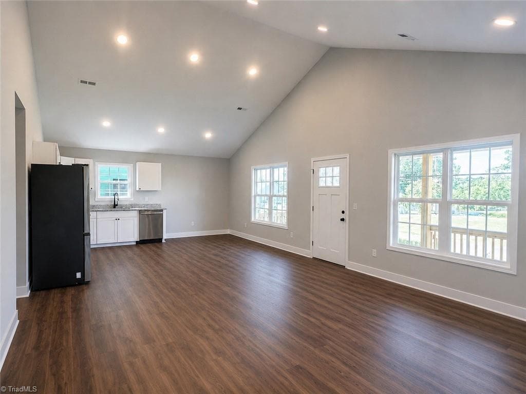 Stick/Site Built at 733 2nd Rainbow Street, Lexington NC 27295, photo 7 of 19
