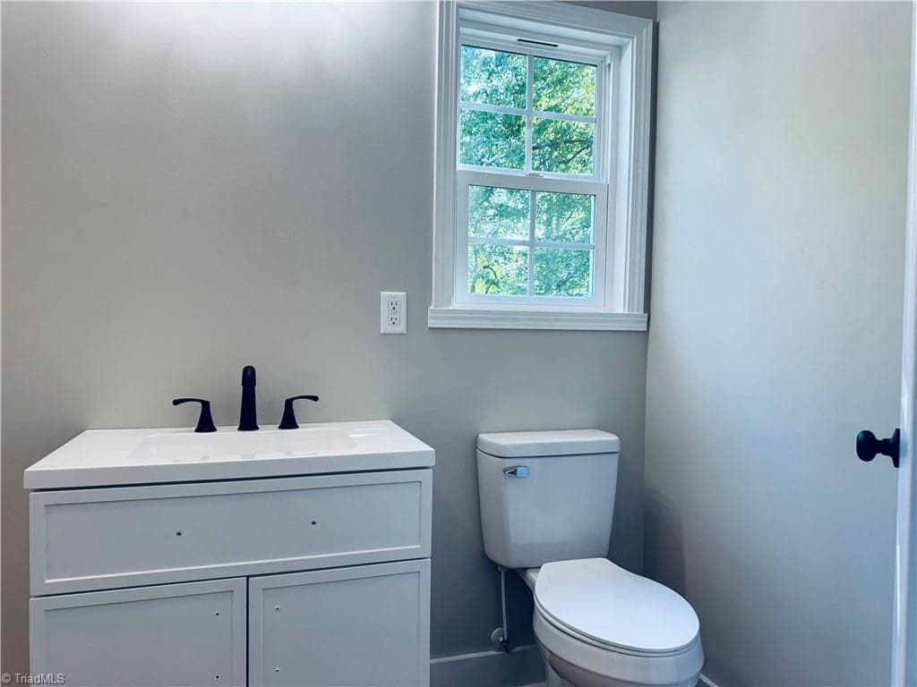 Stick/Site Built at 733 2nd Rainbow Street, Lexington NC 27295, photo 14 of 19