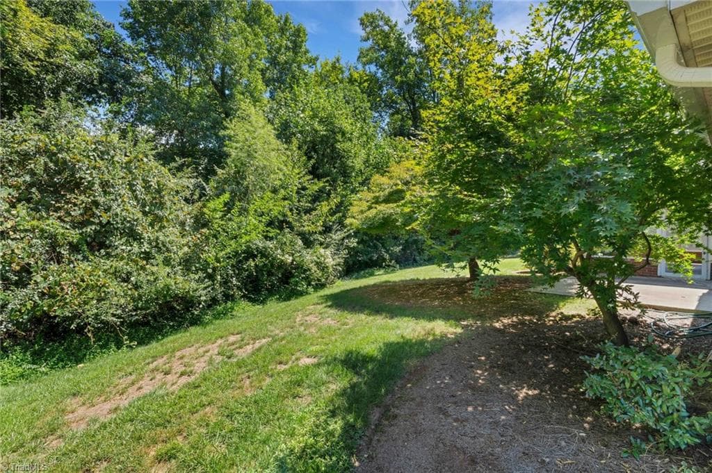 Stick/Site Built at 3 Brandywine Circle, Greensboro NC 27409, photo 47 of 49
