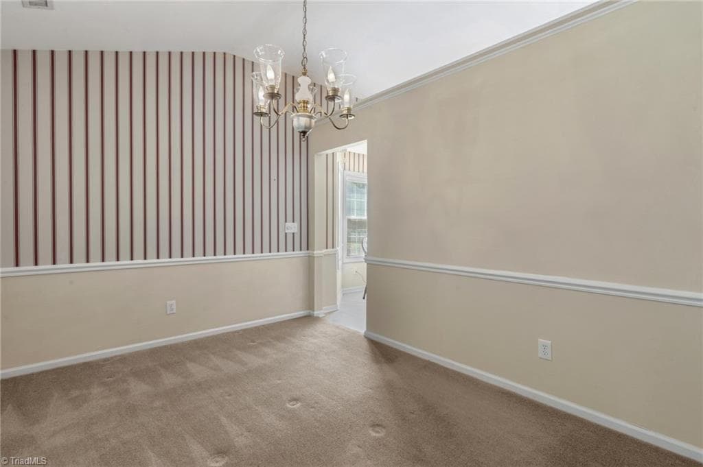 Stick/Site Built at 3 Brandywine Circle, Greensboro NC 27409, photo 16 of 49