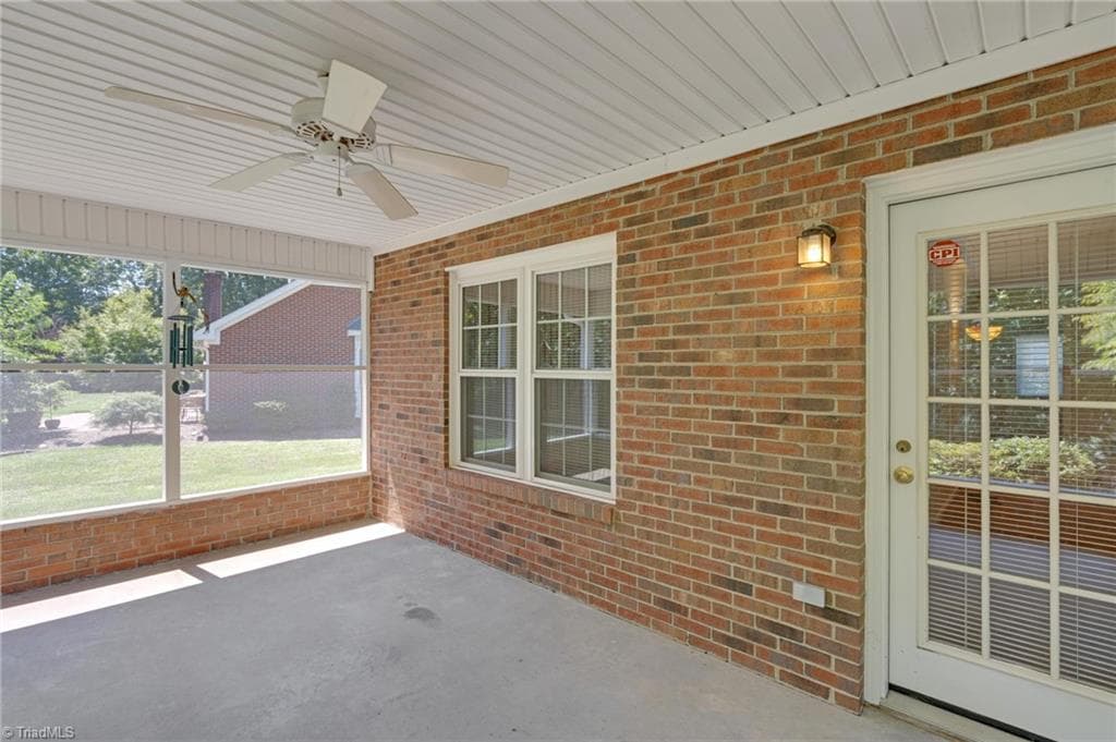 Stick/Site Built at 3 Brandywine Circle, Greensboro NC 27409, photo 39 of 49