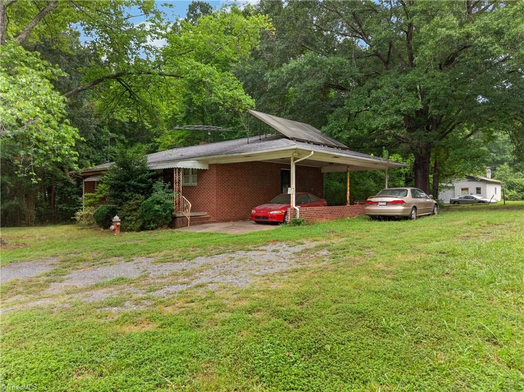 Stick/Site Built at 5175 US Highway 220 Bus S, Asheboro NC 27205, photo 20 of 41