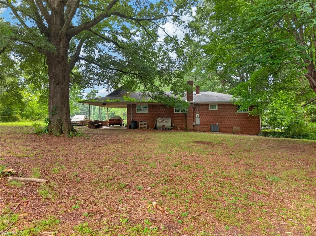 Stick/Site Built at 5175 US Highway 220 Bus S, Asheboro NC 27205, photo 4 of 41