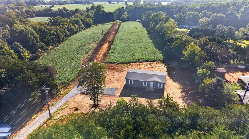 Manufactured Home at 3840 Sonnet Drive, Boonville NC 27011, photo 17 of 17