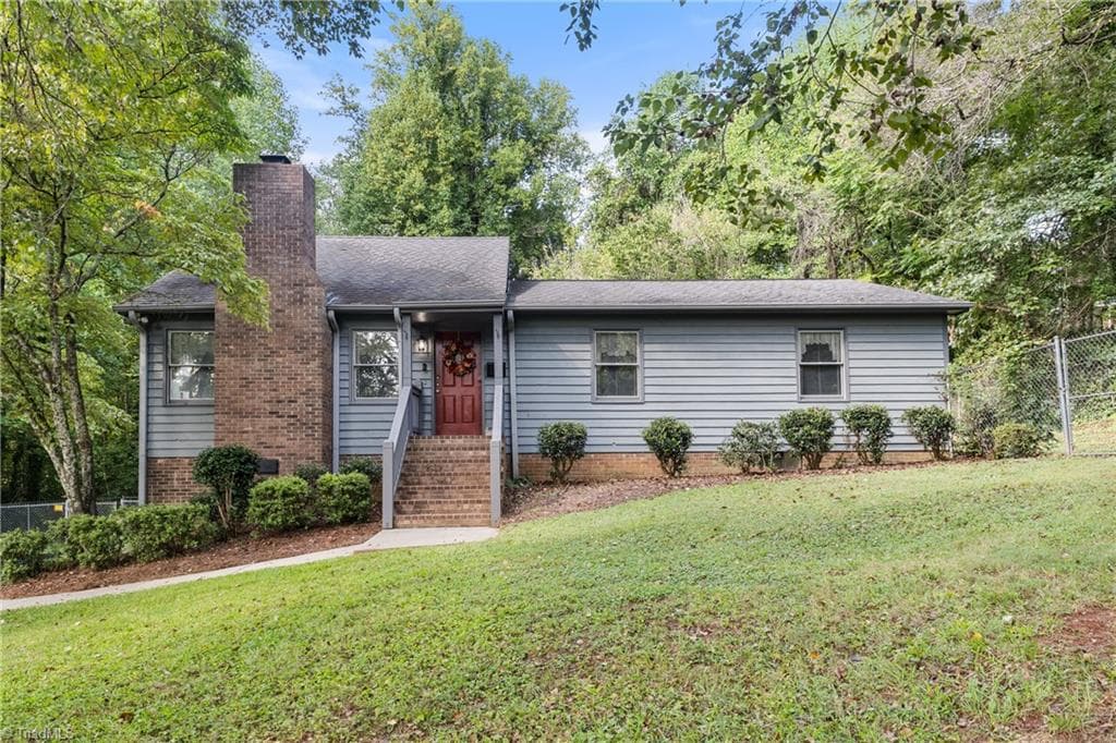 5737 Polaris Court, Pfafftown NC 27040