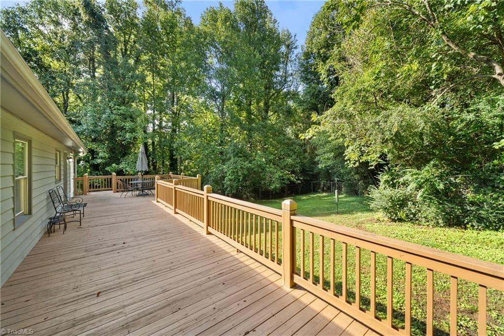 Stick/Site Built at 5737 Polaris Court, Pfafftown NC 27040, photo 9 of 32