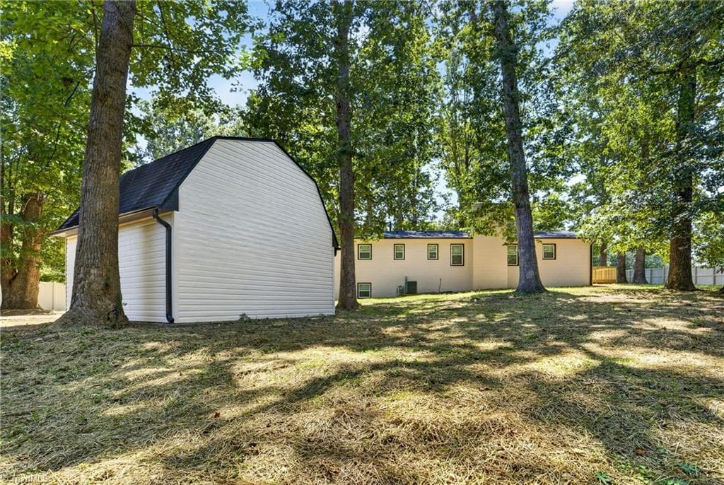 Stick/Site Built at 723 Windsor Trail, Asheboro NC 27203, photo 36 of 40