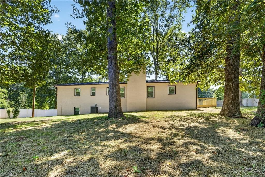 Stick/Site Built at 723 Windsor Trail, Asheboro NC 27203, photo 34 of 40