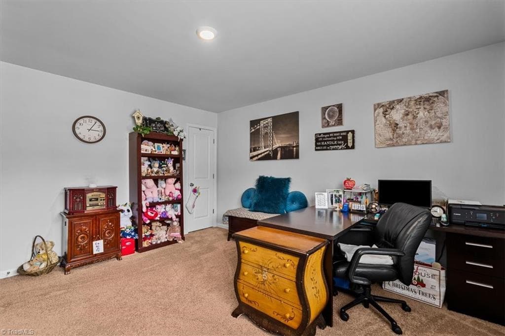 Stick/Site Built at 4911 Black Forest Drive, Greensboro NC 27405, photo 39 of 50