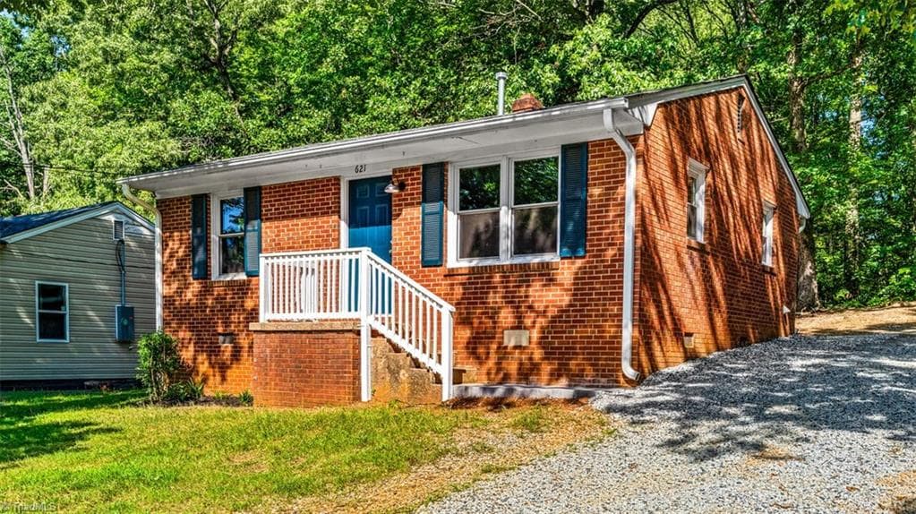 Stick/Site Built at 621 Spring Garden Circle, High Point NC 27260, High Point, photo 55 of 56