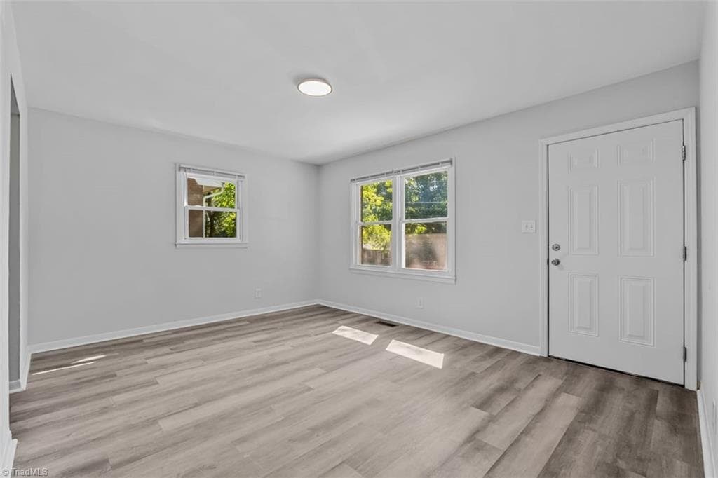 Stick/Site Built at 621 Spring Garden Circle, High Point NC 27260, High Point, photo 9 of 56