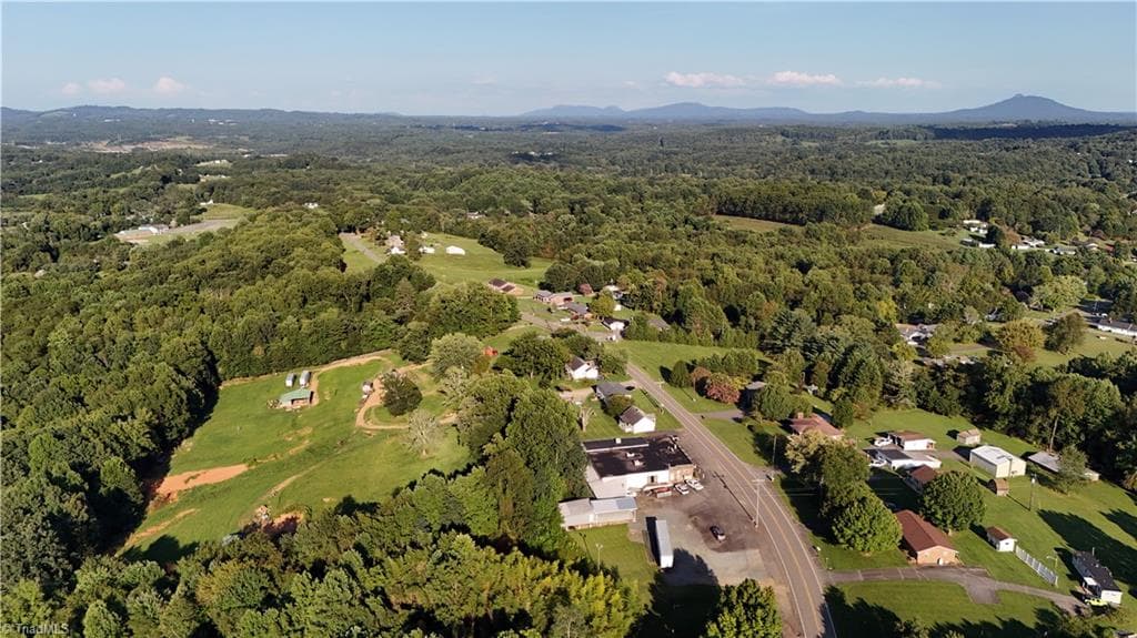Office at 1314 Old US Highway 601, Mount Airy NC 27030, photo 7 of 18