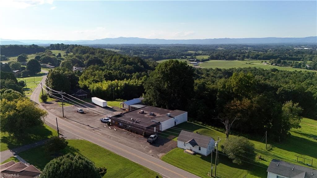 Office at 1314 Old US Highway 601, Mount Airy NC 27030, photo 9 of 18