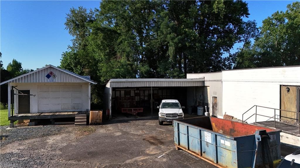 Office at 1314 Old US Highway 601, Mount Airy NC 27030, photo 15 of 18