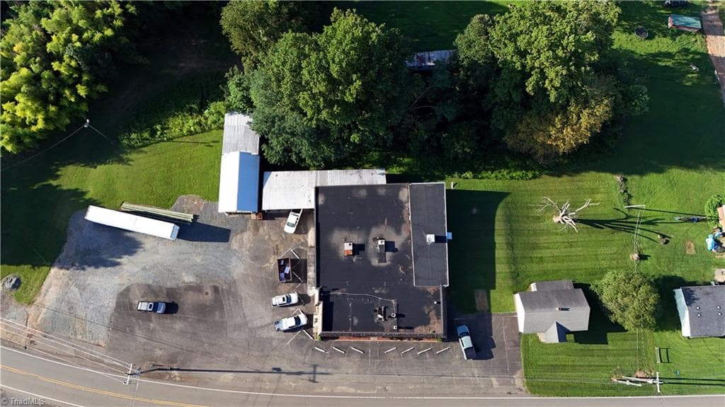Office at 1314 Old US Highway 601, Mount Airy NC 27030, photo 11 of 18