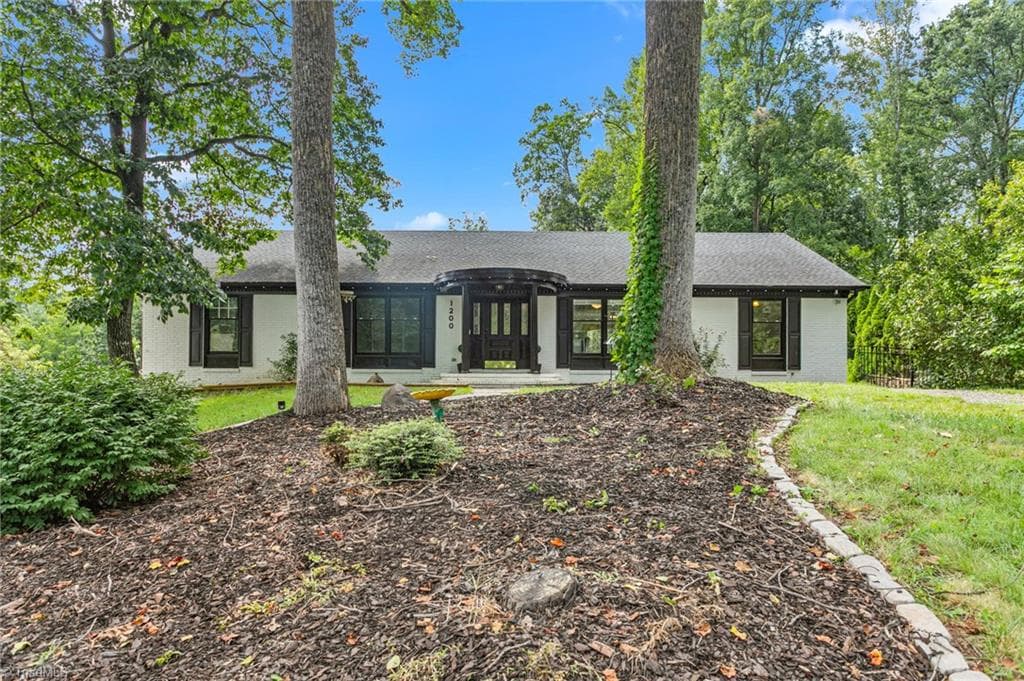 Stick/Site Built at 1200 Quail Hollow Road, Kernersville NC 27284, photo 3 of 42
