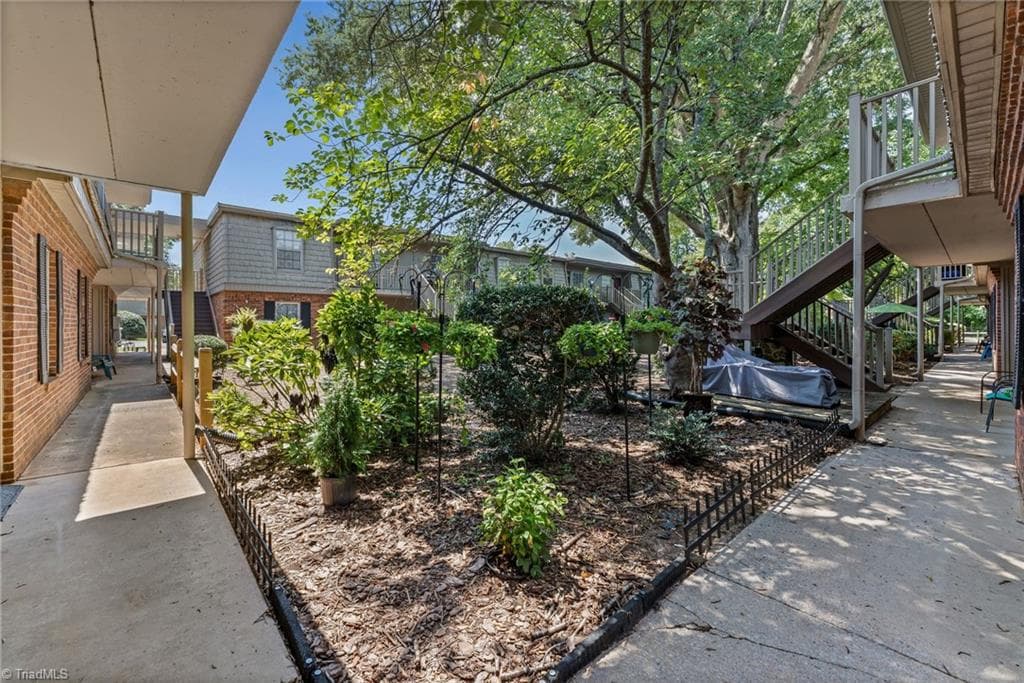 Stick/Site Built at 3822 Country Club Road # I, Winston-Salem NC 27104, Winston-Salem, photo 53 of 64
