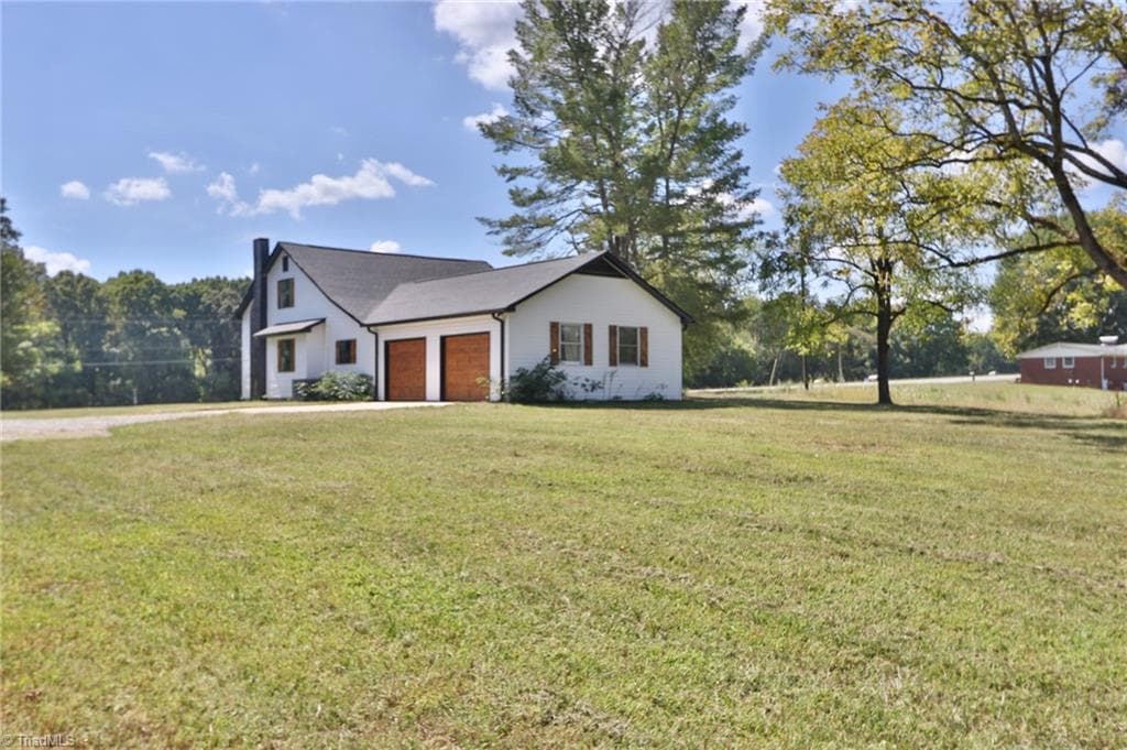 Stick/Site Built at 1826 N Oak Ridge Church Road, Yadkinville NC 27055, Yadkinville, photo 5 of 96