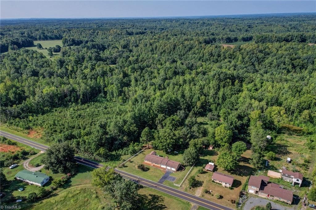 Stick/Site Built at 2036 Camp Springs Road, Reidsville NC 27320, photo 5 of 50