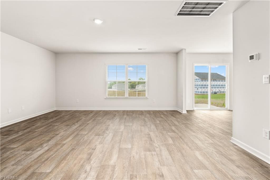 Stick/Site Built at 7 Jubilee Court, Greensboro NC 27406, photo 7 of 18