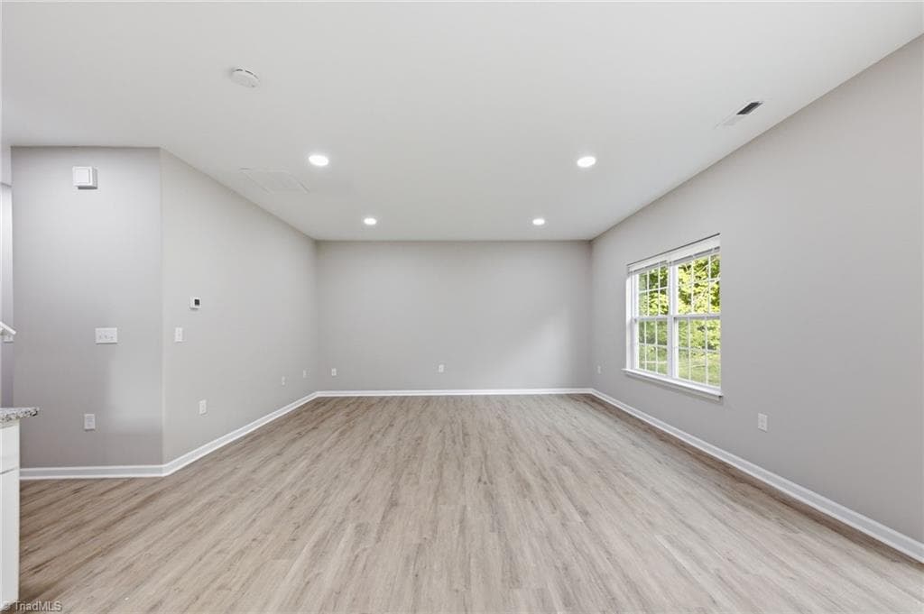 Stick/Site Built at 1914 Cedrow Drive, High Point NC 27260, photo 9 of 24